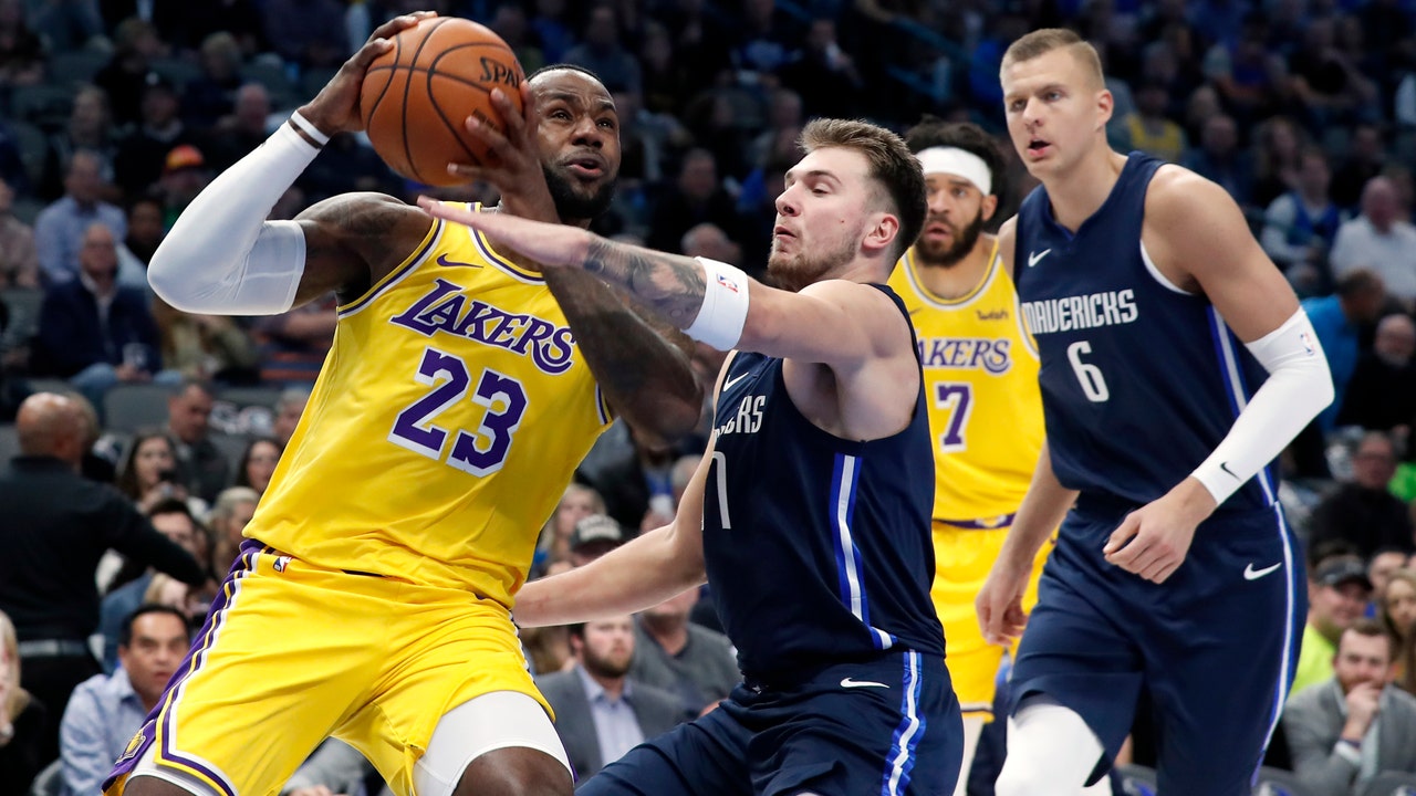 LeBron James has triple-double, Lakers beat Mavs in OT